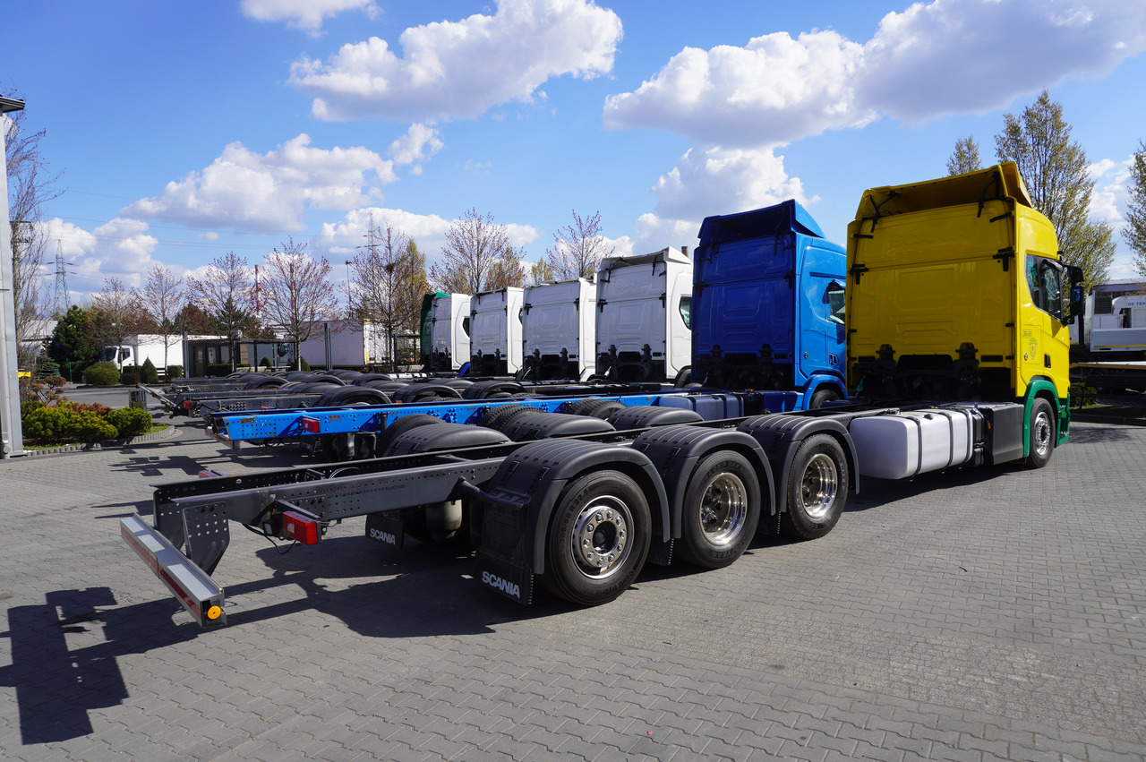 SCANIA R650 V8 / 650 HP/ frame 8.8 m / steered 4th axis / 20 units - Chassis vrachtwagen: afbeelding 2 SCANIA R650 V8 / 650 HP/ frame 8.8 m / steered 4th axis / 20 units - Chassis vrachtwagen: afbeelding 2