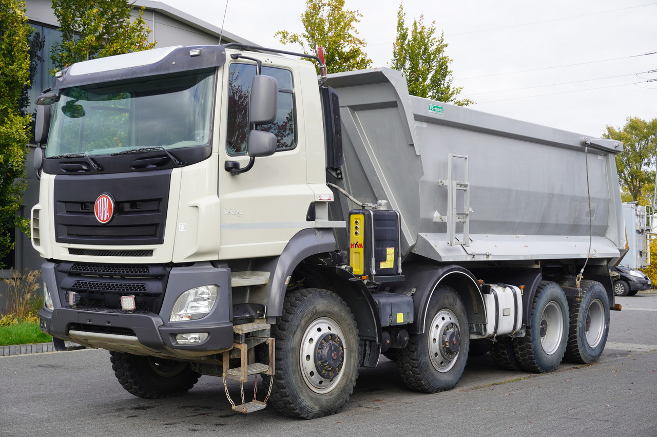 TATRA Phoenix 8x8 Twin-Steer Quad/A dump truck / 30 tho. km - Zelfrijdende kiepwagen: afbeelding 2 TATRA Phoenix 8x8 Twin-Steer Quad/A dump truck / 30 tho. km - Zelfrijdende kiepwagen: afbeelding 2