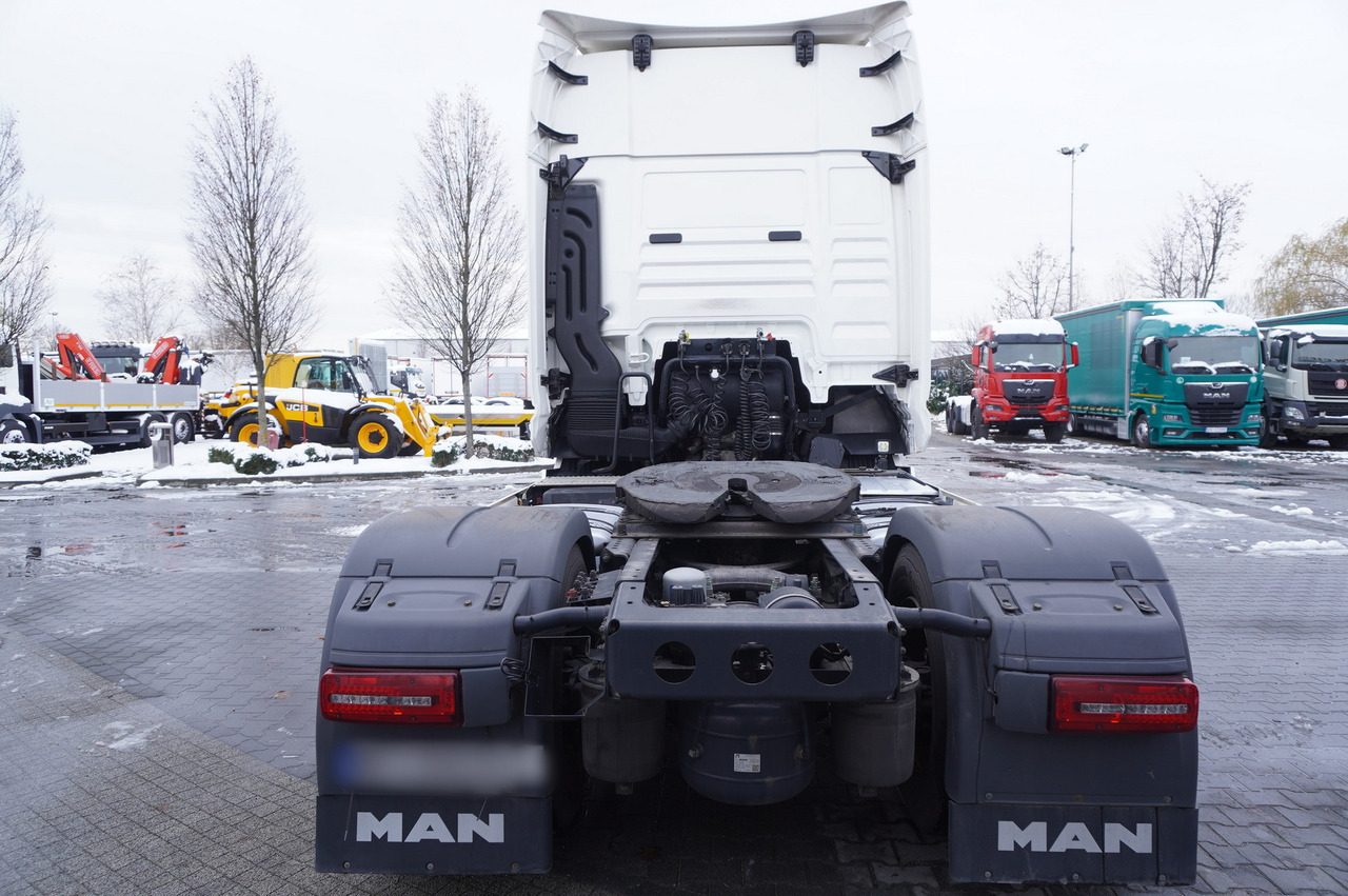 MAN TGX 18.510 E6 4×2 tractor unit / Retarder / Sleeper cab / 2023 / 4 units - Trekker: afbeelding 4 MAN TGX 18.510 E6 4×2 tractor unit / Retarder / Sleeper cab / 2023 / 4 units - Trekker: afbeelding 4
