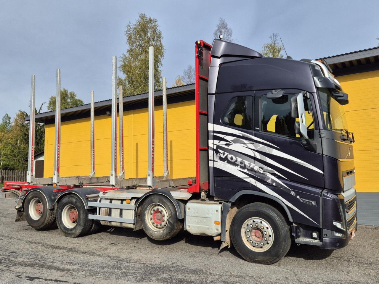 VOLVO FH 750 8x4 / 2 lifted axles / timber truck - Kraanwagen: afbeelding 3 VOLVO FH 750 8x4 / 2 lifted axles / timber truck - Kraanwagen: afbeelding 3