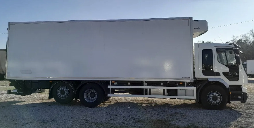 VOLVO New refrigerator VOLVO FE / superstructure IGLOOCAR / 350 HP / 6x2 / 3 units - Koelwagen vrachtwagen: afbeelding 4 VOLVO New refrigerator VOLVO FE / superstructure IGLOOCAR / 350 HP / 6x2 / 3 units - Koelwagen vrachtwagen: afbeelding 4