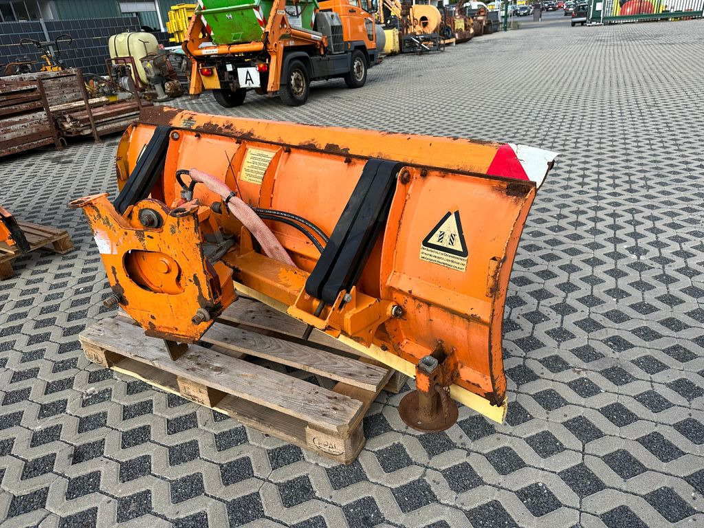 Unimog Schneepflug 2000 mm - Sneeuwschuif: afbeelding 3 Unimog Schneepflug 2000 mm - Sneeuwschuif: afbeelding 3