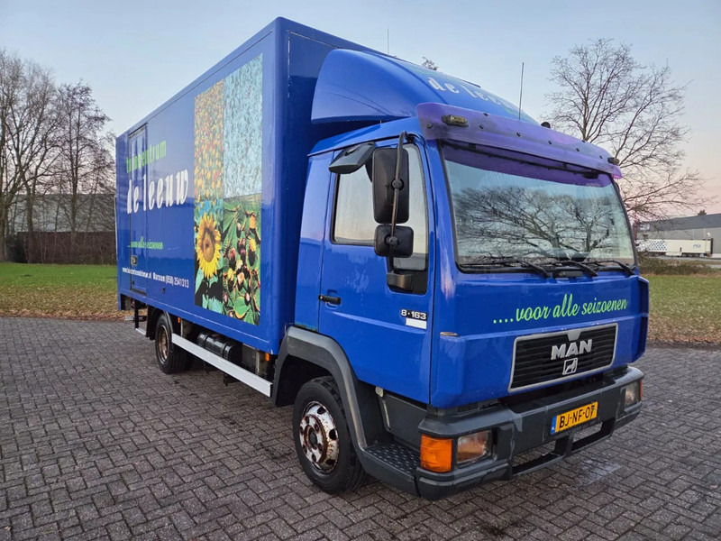 MAN L20 Full steel suspension Manual Dieslpump - Bakwagen: afbeelding 2 MAN L20 Full steel suspension Manual Dieslpump - Bakwagen: afbeelding 2