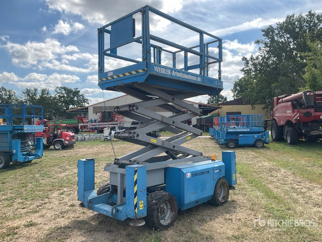 2007 Genie GS2668RT 4x4 Diesel Scissor Lift - Schaarlift: afbeelding 3 2007 Genie GS2668RT 4x4 Diesel Scissor Lift - Schaarlift: afbeelding 3