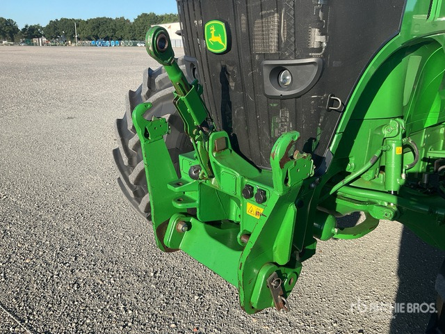 2015 John Deere 7310R 4WD Tractor - Tractor: afbeelding 5 2015 John Deere 7310R 4WD Tractor - Tractor: afbeelding 5