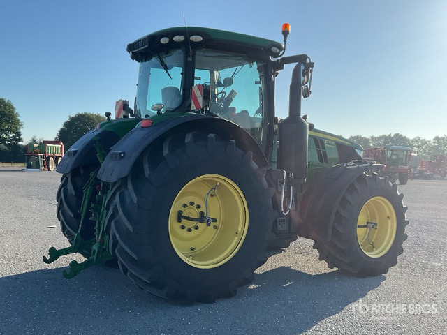 2015 John Deere 7310R 4WD Tractor - Tractor: afbeelding 4 2015 John Deere 7310R 4WD Tractor - Tractor: afbeelding 4