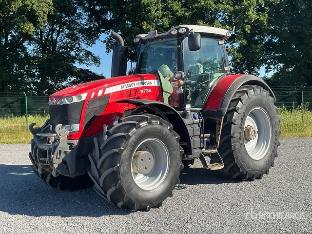 2015 Massey Ferguson 8732 Dyna-VT 4WD Tractor - Tractor: afbeelding 2 2015 Massey Ferguson 8732 Dyna-VT 4WD Tractor - Tractor: afbeelding 2