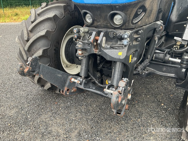 2016 New Holland T 7.315 Auto Command HD 4WD Tractor - Tractor: afbeelding 4 2016 New Holland T 7.315 Auto Command HD 4WD Tractor - Tractor: afbeelding 4