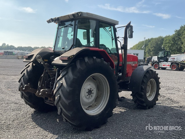 Massey Ferguson 8120 4WD Tractor - Tractor: afbeelding 3 Massey Ferguson 8120 4WD Tractor - Tractor: afbeelding 3