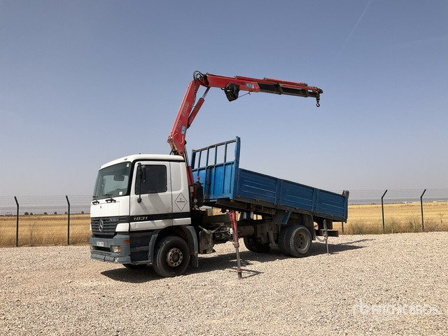 1999 Mercedes-Benz Actros 1831 LS Fassi F150 Articulated Boom on 4x2 Flatbed Truck with Crane - Klepelmaaier/ Mulcher: afbeelding 1 1999 Mercedes-Benz Actros 1831 LS Fassi F150 Articulated Boom on 4x2 Flatbed Truck with Crane - Klepelmaaier/ Mulcher: afbeelding 1