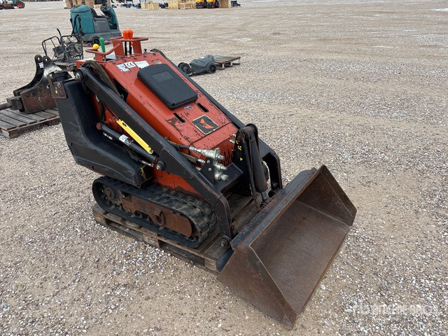 2006 Ditch Witch SK350 Compact Track Loader - Compacte rupslader: afbeelding 4 2006 Ditch Witch SK350 Compact Track Loader - Compacte rupslader: afbeelding 4