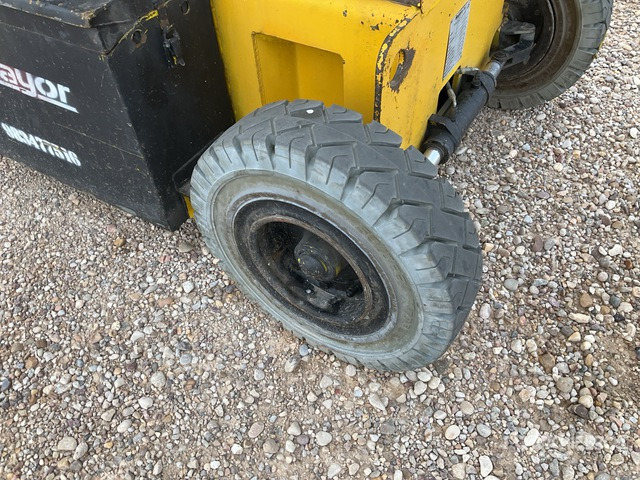 2006 Haulotte HA12IP 2WD Electric Articulating Boom Lift - Knikarmhoogwerker: afbeelding 5 2006 Haulotte HA12IP 2WD Electric Articulating Boom Lift - Knikarmhoogwerker: afbeelding 5