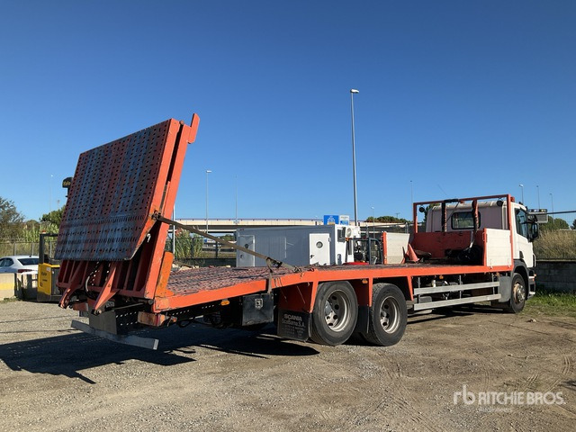 2007 Scania P310 6x2 Flatbed Truck - Vrachtwagen met open laadbak: afbeelding 3 2007 Scania P310 6x2 Flatbed Truck - Vrachtwagen met open laadbak: afbeelding 3
