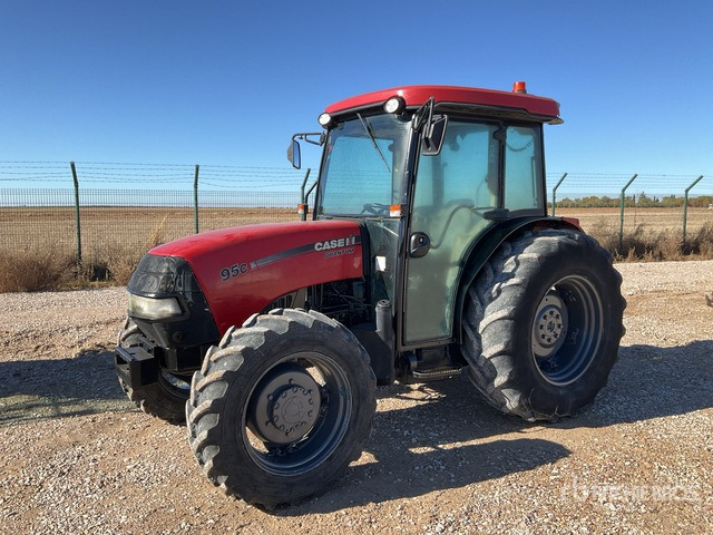 2010 Case IH Quantum 95C 4WD Tractor - Tractor: afbeelding 2 2010 Case IH Quantum 95C 4WD Tractor - Tractor: afbeelding 2