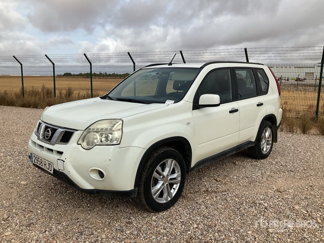 2012 Nissan X-Trail AWD SUV - SUV: afbeelding 1 2012 Nissan X-Trail AWD SUV - SUV: afbeelding 1