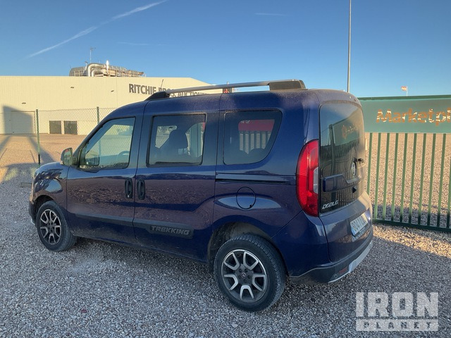 2019 Fiat Doblo 5 Passenger Van - Personenvervoer: afbeelding 4 2019 Fiat Doblo 5 Passenger Van - Personenvervoer: afbeelding 4