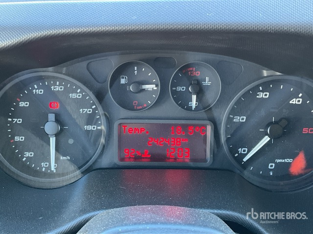 2019 Iveco Daily 70C18 4x2 Van Truck - Bakwagen: afbeelding 3 2019 Iveco Daily 70C18 4x2 Van Truck - Bakwagen: afbeelding 3