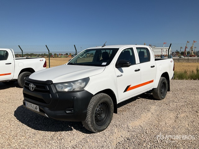 2020 Toyota Hilux 4x4 Crew Cab Pickup - Pick-up: afbeelding 2 2020 Toyota Hilux 4x4 Crew Cab Pickup - Pick-up: afbeelding 2
