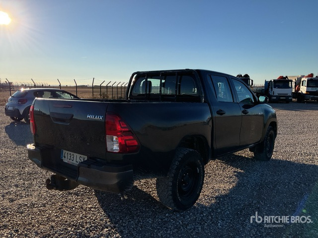 2021 Toyota Hilux 4x4 Crew Cab Pickup - Pick-up: afbeelding 3 2021 Toyota Hilux 4x4 Crew Cab Pickup - Pick-up: afbeelding 3