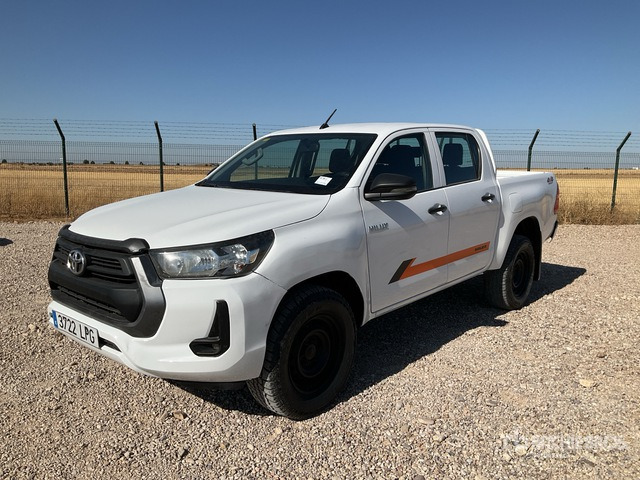2021 Toyota Hilux 4x4 Crew Cab Pickup - Pick-up: afbeelding 2 2021 Toyota Hilux 4x4 Crew Cab Pickup - Pick-up: afbeelding 2