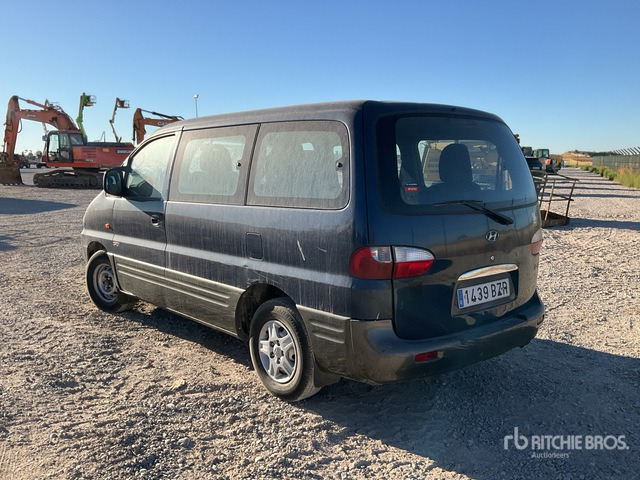 2002 Hyundai H1 6 Passenger Van - Bedrijfswagen: afbeelding 2 2002 Hyundai H1 6 Passenger Van - Bedrijfswagen: afbeelding 2