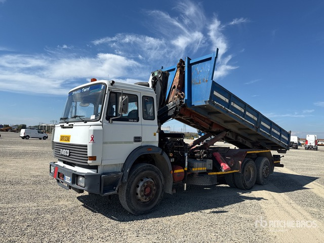 1990 Iveco 190-36 6x2 Roll-Off Truck - Haakarmsysteem vrachtwagen: afbeelding 2 1990 Iveco 190-36 6x2 Roll-Off Truck - Haakarmsysteem vrachtwagen: afbeelding 2