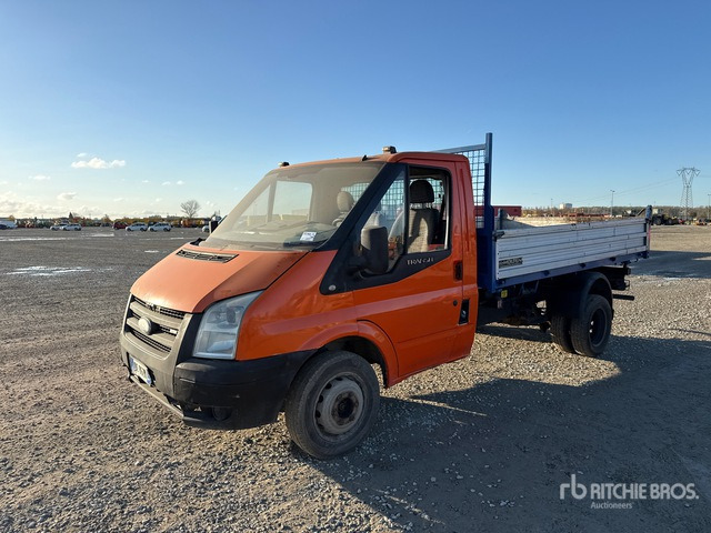 2006 Ford Transit (Inoperable) Dump Truck: Light Duty - Kipper vrachtwagen: afbeelding 1 2006 Ford Transit (Inoperable) Dump Truck: Light Duty - Kipper vrachtwagen: afbeelding 1