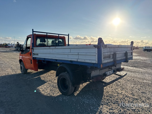 2006 Ford Transit (Inoperable) Dump Truck: Light Duty - Kipper vrachtwagen: afbeelding 3 2006 Ford Transit (Inoperable) Dump Truck: Light Duty - Kipper vrachtwagen: afbeelding 3