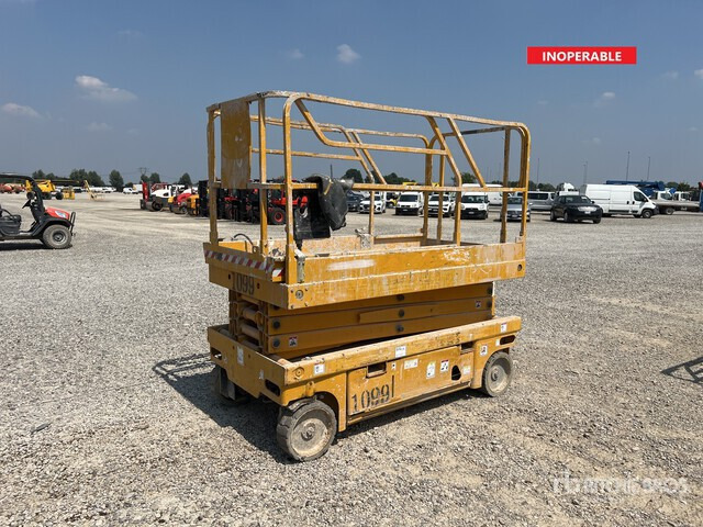2006 Haulotte Compact 10 Electric (Inoperable) Scissor Lift - Schaarlift: afbeelding 1 2006 Haulotte Compact 10 Electric (Inoperable) Scissor Lift - Schaarlift: afbeelding 1
