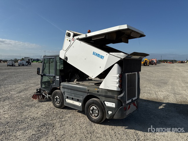 2006 Schmidt Compact 200 Autocarro spazzatrice - Veegwagen: afbeelding 3 2006 Schmidt Compact 200 Autocarro spazzatrice - Veegwagen: afbeelding 3