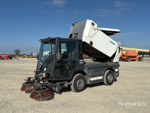 2006 Schmidt Compact 200 Autocarro spazzatrice - Veegwagen: afbeelding 1 2006 Schmidt Compact 200 Autocarro spazzatrice - Veegwagen: afbeelding 1