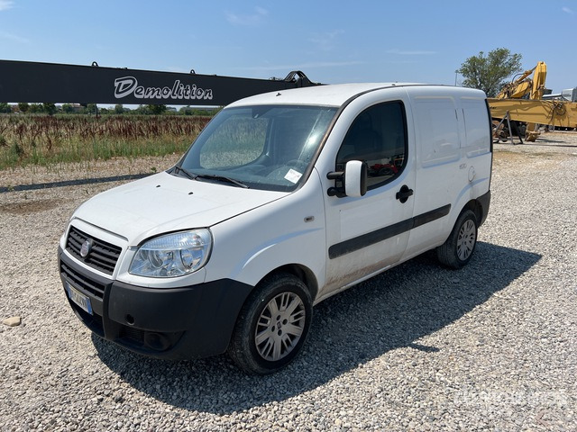 2008 Fiat Doblo (Inoperable) Van Truck - Kleine bestelwagen: afbeelding 3 2008 Fiat Doblo (Inoperable) Van Truck - Kleine bestelwagen: afbeelding 3