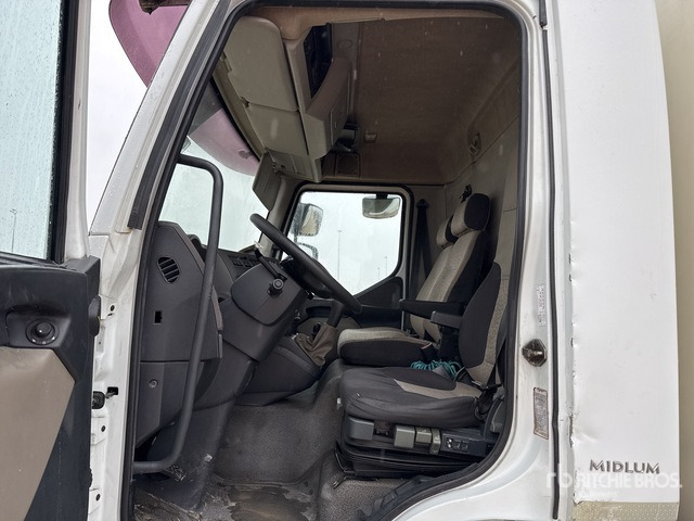 2008 Renault Midlum 220Dxi 4x2 Refrigerated Truck - Koelwagen vrachtwagen: afbeelding 4 2008 Renault Midlum 220Dxi 4x2 Refrigerated Truck - Koelwagen vrachtwagen: afbeelding 4