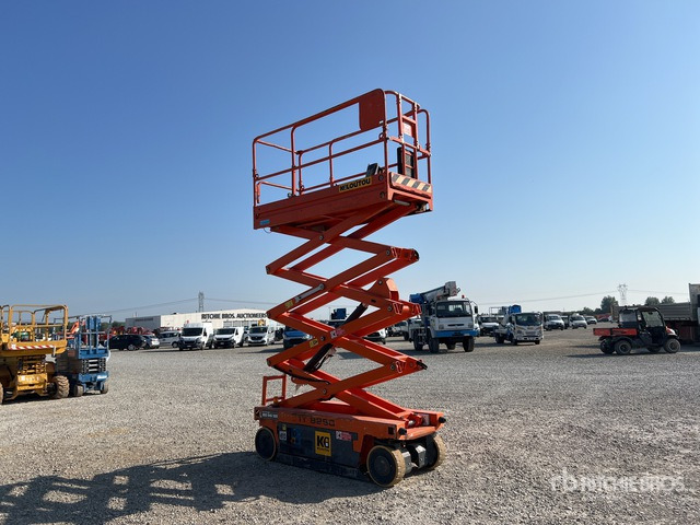 2011 Iteco IT8290 Electric Scissor Lift - Schaarlift: afbeelding 2 2011 Iteco IT8290 Electric Scissor Lift - Schaarlift: afbeelding 2
