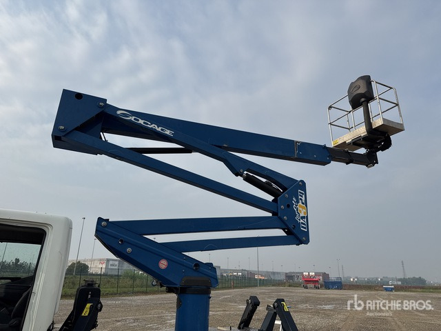 2015 Nissan Cabstar 35.12 2015 Socage DA324 24 m on Bucket Truck - Vrachtwagen hoogwerker: afbeelding 5 2015 Nissan Cabstar 35.12 2015 Socage DA324 24 m on Bucket Truck - Vrachtwagen hoogwerker: afbeelding 5