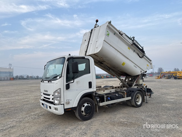 2016 Isuzu NPR 75 4x2 Waste Collection Truck - Vuilniswagen: afbeelding 1 2016 Isuzu NPR 75 4x2 Waste Collection Truck - Vuilniswagen: afbeelding 1