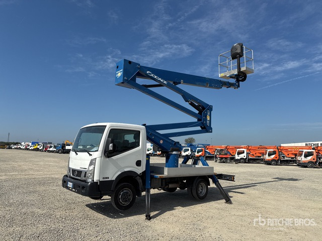 2016 Nissan Cabstar 35.12 2016 Socage DA324 EU5B 24 m on Bucket Truck - Vrachtwagen hoogwerker: afbeelding 2 2016 Nissan Cabstar 35.12 2016 Socage DA324 EU5B 24 m on Bucket Truck - Vrachtwagen hoogwerker: afbeelding 2
