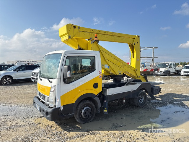 2017 Nissan Cabstar 2016 Palfinger P200A 17 m on (I ... Bucket Truck - Vrachtwagen hoogwerker: afbeelding 3 2017 Nissan Cabstar 2016 Palfinger P200A 17 m on (I ... Bucket Truck - Vrachtwagen hoogwerker: afbeelding 3