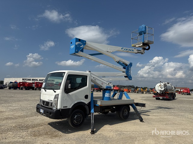 2017 Nissan Cabstar Cabstar 35.12 2016 Socage DA 320 20 m on Bucket Truck - Vrachtwagen hoogwerker: afbeelding 2 2017 Nissan Cabstar Cabstar 35.12 2016 Socage DA 320 20 m on Bucket Truck - Vrachtwagen hoogwerker: afbeelding 2