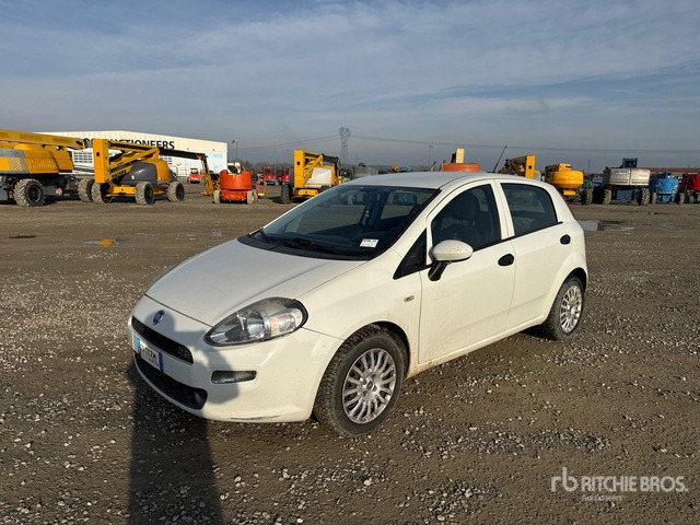 2018 Fiat Grande Punto Van Truck - Personenwagen: afbeelding 1 2018 Fiat Grande Punto Van Truck - Personenwagen: afbeelding 1