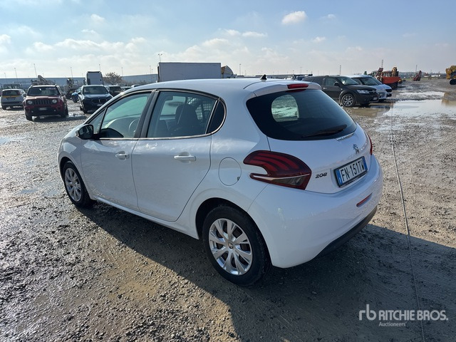 2018 Peugeot 208 BERLINA VAN ACTIVE BLUEHDI Van Truck - Bakwagen: afbeelding 2 2018 Peugeot 208 BERLINA VAN ACTIVE BLUEHDI Van Truck - Bakwagen: afbeelding 2