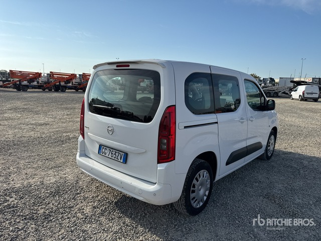 2021 Opel Combo LIFE 1.5 D 100CV EDITION PLUS L ... Van Truck - Kleine bestelwagen: afbeelding 3 2021 Opel Combo LIFE 1.5 D 100CV EDITION PLUS L ... Van Truck - Kleine bestelwagen: afbeelding 3