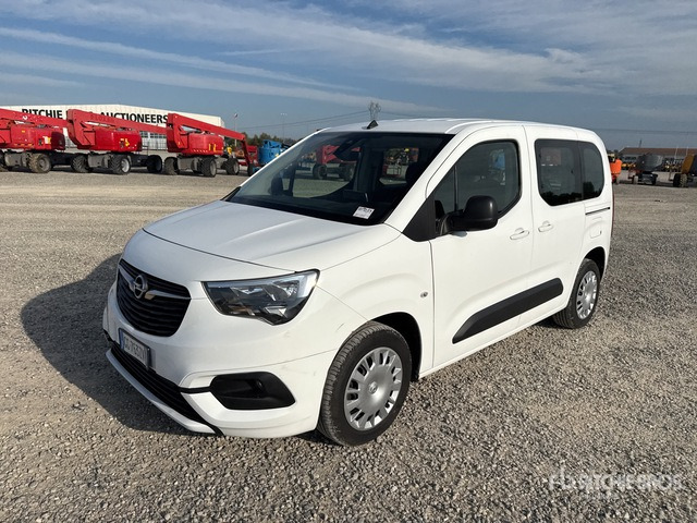 2021 Opel Combo LIFE 1.5 D 100CV EDITION PLUS L ... Van Truck - Kleine bestelwagen: afbeelding 1 2021 Opel Combo LIFE 1.5 D 100CV EDITION PLUS L ... Van Truck - Kleine bestelwagen: afbeelding 1