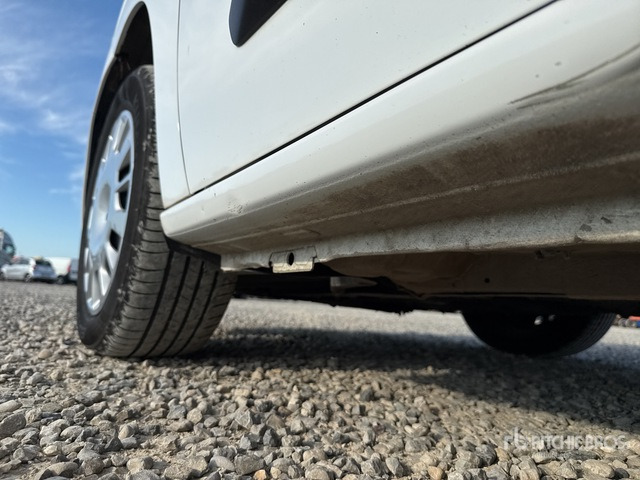 2021 Opel Combo LIFE 1.5 D 100CV EDITION PLUS L ... Van Truck - Kleine bestelwagen: afbeelding 5 2021 Opel Combo LIFE 1.5 D 100CV EDITION PLUS L ... Van Truck - Kleine bestelwagen: afbeelding 5