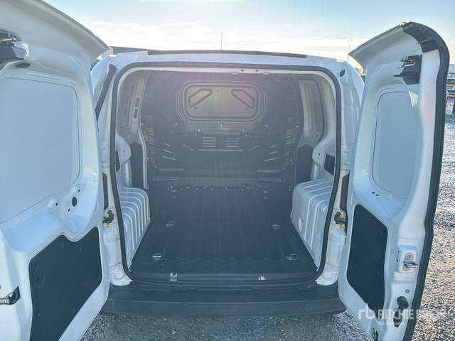 2022 Fiat Fiorino 1.3 MULTIJET 95 CV E6D-FINAL SX Van Truck - Bakwagen: afbeelding 4 2022 Fiat Fiorino 1.3 MULTIJET 95 CV E6D-FINAL SX Van Truck - Bakwagen: afbeelding 4