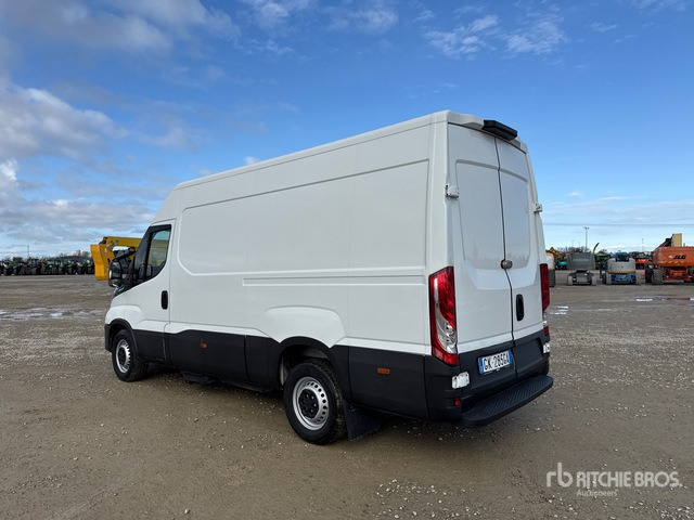 2022 Iveco Daily 35S14NV 3520L H2 BLUE P Van Truck - Bakwagen: afbeelding 2 2022 Iveco Daily 35S14NV 3520L H2 BLUE P Van Truck - Bakwagen: afbeelding 2