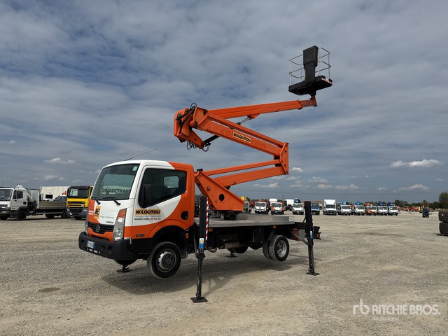 Nissan Cabstar 35.12 Piattaforma autocarrata - Vrachtwagen hoogwerker: afbeelding 2 Nissan Cabstar 35.12 Piattaforma autocarrata - Vrachtwagen hoogwerker: afbeelding 2