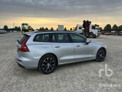 VOLVO V60 SW D3 GEARTRONIC BUSINESS 2.0 150CV - Personenwagen: afbeelding 3 VOLVO V60 SW D3 GEARTRONIC BUSINESS 2.0 150CV - Personenwagen: afbeelding 3