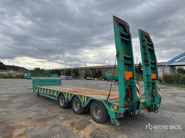 1999 TR AX Tri/A Semi-Remorque Porte-Engin ... Lowboy Trailer - Dieplader aanhangwagen: afbeelding 2 1999 TR AX Tri/A Semi-Remorque Porte-Engin ... Lowboy Trailer - Dieplader aanhangwagen: afbeelding 2