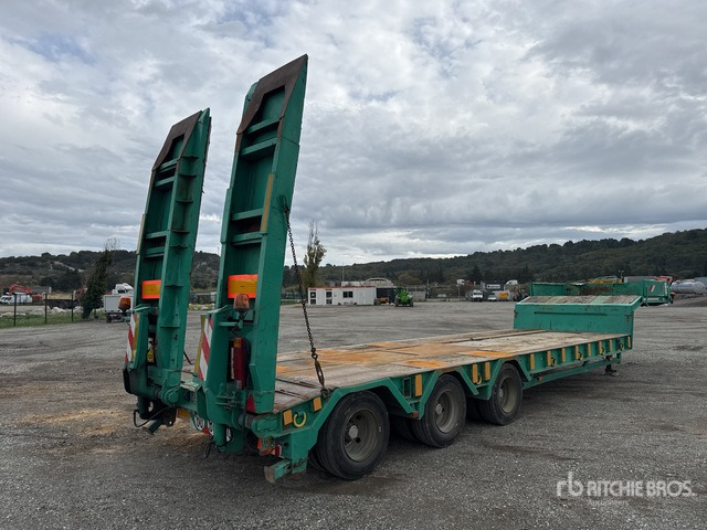 1999 TR AX Tri/A Semi-Remorque Porte-Engin ... Lowboy Trailer - Dieplader aanhangwagen: afbeelding 3 1999 TR AX Tri/A Semi-Remorque Porte-Engin ... Lowboy Trailer - Dieplader aanhangwagen: afbeelding 3